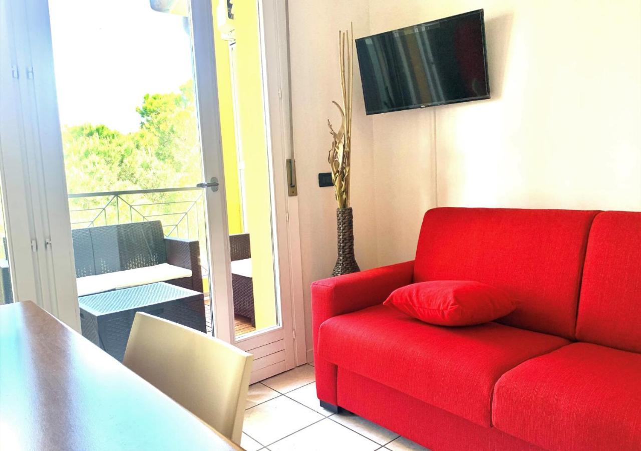 Gardalakeapartment A Сирмионе Екстериор снимка